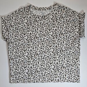 Banana Republic Blouse‎ Womens Medium Cream Leopard Timeless Intemporel Classic